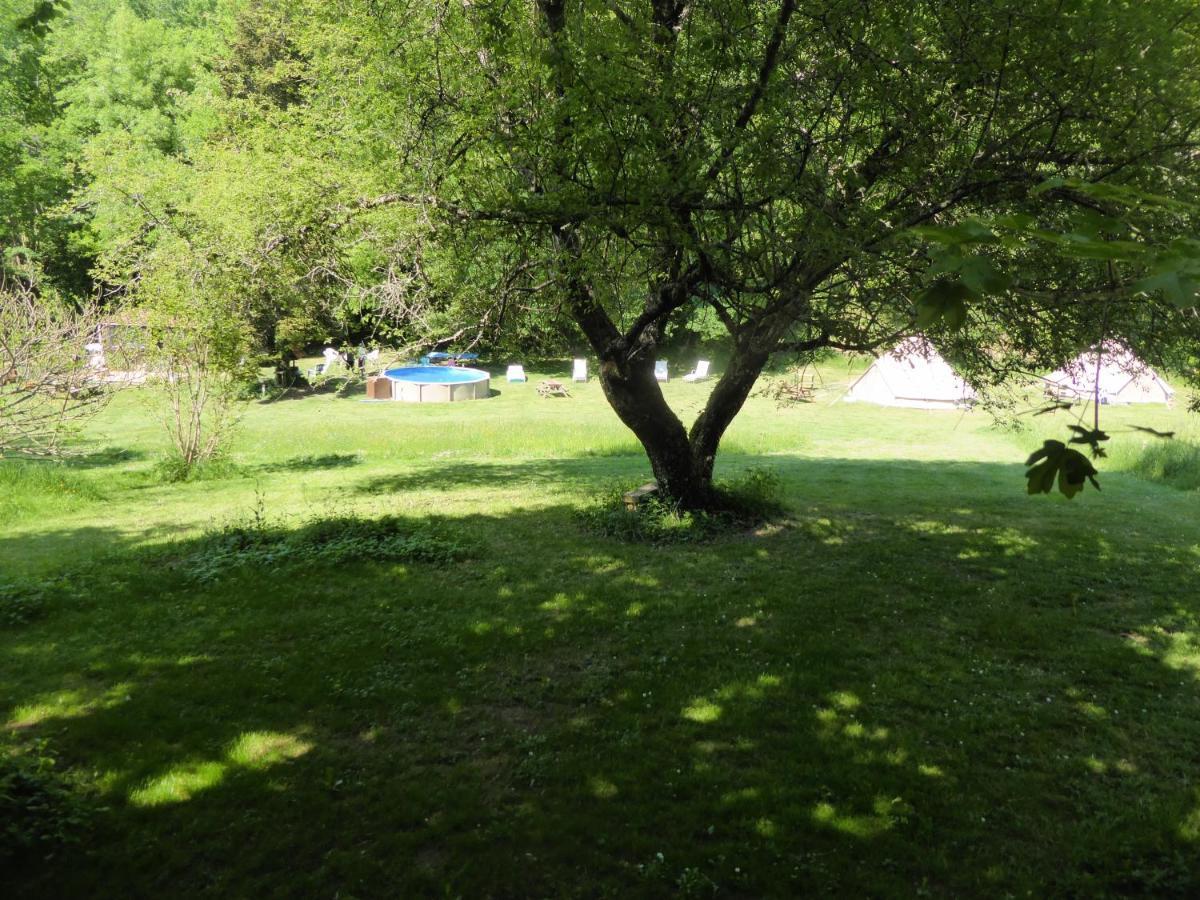 Belair Le Camping Champagnac-de-Belair Exterior photo